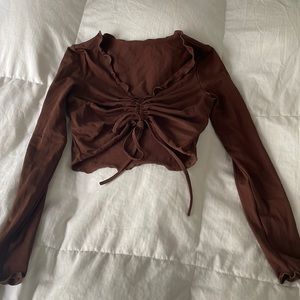 Brown lettuce trim cropped tee